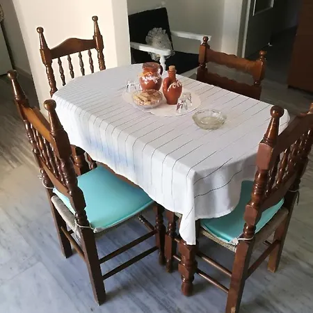 Ioanna's Apollon (Naxos)